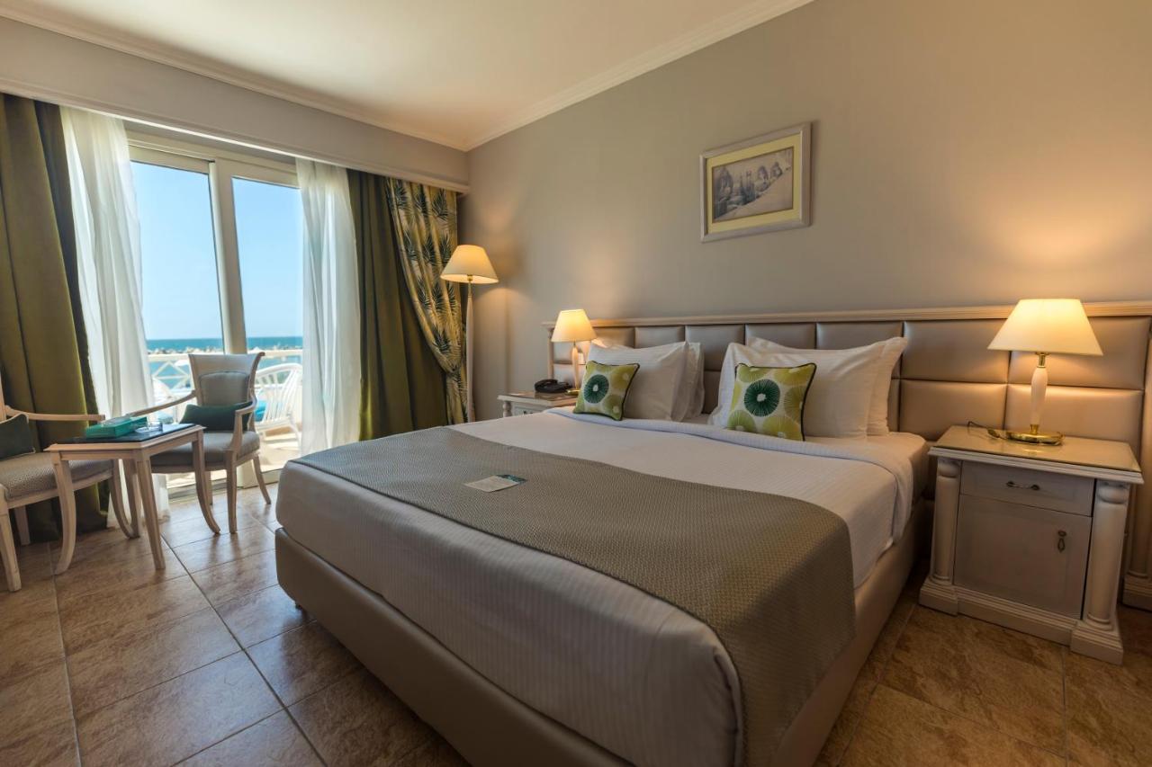Sunrise Alex Avenue Hotel Alexandria Exterior foto A room at the hotel